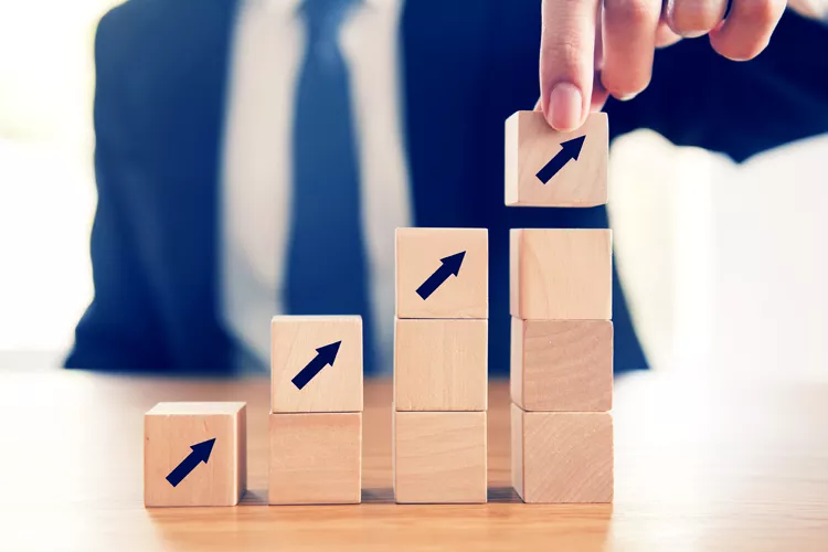 Products-Become-Platforms-Xoriant-Engineering-VP-Perspective